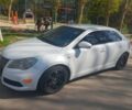 Белый Сузуки Кизаши, объемом двигателя 2.4 л и пробегом 206 тыс. км за 6500 $, фото 1 на Automoto.ua