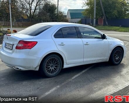 Белый Сузуки Кизаши, объемом двигателя 2.4 л и пробегом 172 тыс. км за 8000 $, фото 4 на Automoto.ua