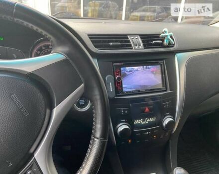 Черный Сузуки Кизаши, объемом двигателя 2.39 л и пробегом 188 тыс. км за 8800 $, фото 24 на Automoto.ua