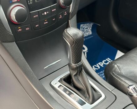 Чорний Сузукі Кізаші, об'ємом двигуна 2.4 л та пробігом 206 тис. км за 6900 $, фото 13 на Automoto.ua