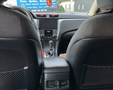 Чорний Сузукі Кізаші, об'ємом двигуна 2.39 л та пробігом 240 тис. км за 7200 $, фото 42 на Automoto.ua