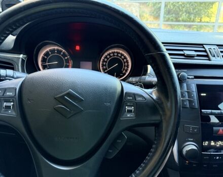 Черный Сузуки Кизаши, объемом двигателя 2.4 л и пробегом 192 тыс. км за 8700 $, фото 5 на Automoto.ua