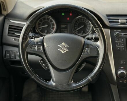 Серый Сузуки Кизаши, объемом двигателя 2.4 л и пробегом 202 тыс. км за 8199 $, фото 17 на Automoto.ua