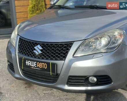 Сузуки Кизаши 2010 в Львове на Automoto.ua Серый Сузуки Кизаши, объемом двигателя 2.39 л и пробегом 202 тыс. км за 8199 $, фото 4 на Automoto.ua
