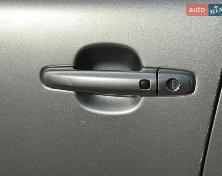 Сузуки Кизаши 2010 в Львове на Automoto.ua Серый Сузуки Кизаши, объемом двигателя 2.39 л и пробегом 202 тыс. км за 8199 $, фото 20 на Automoto.ua