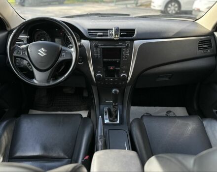 Серый Сузуки Кизаши, объемом двигателя 2.4 л и пробегом 202 тыс. км за 8199 $, фото 15 на Automoto.ua