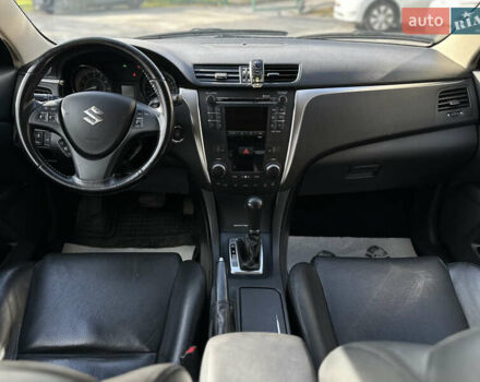 Сузуки Кизаши 2010 в Львове на Automoto.ua Серый Сузуки Кизаши, объемом двигателя 2.39 л и пробегом 202 тыс. км за 8199 $, фото 28 на Automoto.ua