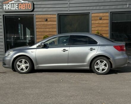 Серый Сузуки Кизаши, объемом двигателя 2.4 л и пробегом 202 тыс. км за 8199 $, фото 4 на Automoto.ua