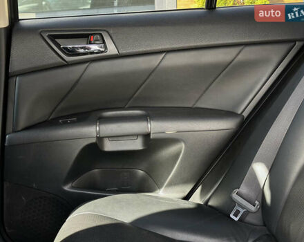 Сузуки Кизаши 2010 в Львове на Automoto.ua Серый Сузуки Кизаши, объемом двигателя 2.39 л и пробегом 202 тыс. км за 8199 $, фото 43 на Automoto.ua