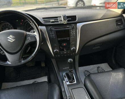 Сузуки Кизаши 2010 в Львове на Automoto.ua Серый Сузуки Кизаши, объемом двигателя 2.39 л и пробегом 202 тыс. км за 8199 $, фото 36 на Automoto.ua