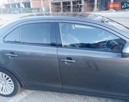 Сірий Сузукі Кізаші, об'ємом двигуна 2.39 л та пробігом 159 тис. км за 8350 $, фото 4 на Automoto.ua