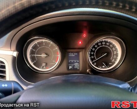 Серый Сузуки Кизаши, объемом двигателя 2.4 л и пробегом 63 тыс. км за 10590 $, фото 5 на Automoto.ua