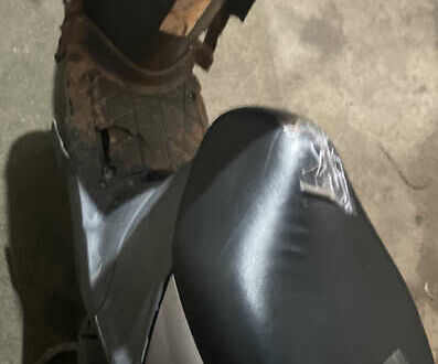 Серый Сузуки Летс 4, объемом двигателя 1.5 л и пробегом 985 тыс. км за 250 $, фото 1 на Automoto.ua