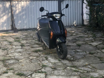 Сузукі Летс 5 2013 у Каменце-Подольском на Automoto.ua Чорний Сузукі Летс 5, об'ємом двигуна 0.05 л та пробігом 9 тис. км за 361 $, фото 1 на Automoto.ua