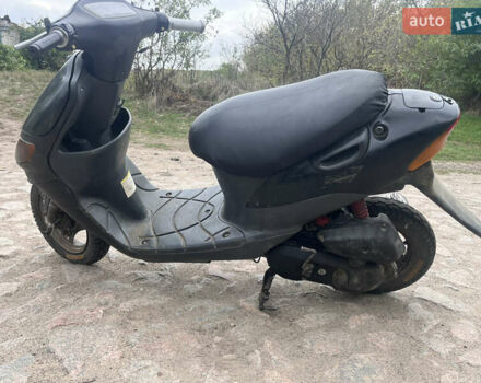 Черный Сузуки Летс, объемом двигателя 0.05 л и пробегом 722 тыс. км за 144 $, фото 4 на Automoto.ua