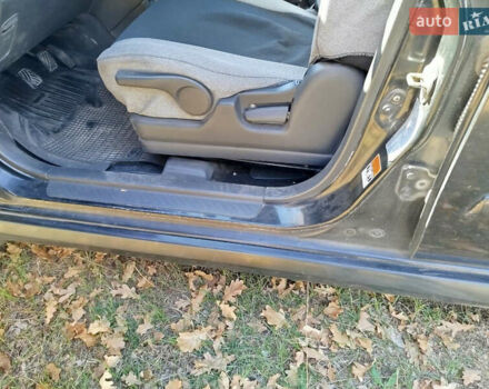 Черный Сузуки Лиана, объемом двигателя 1.6 л и пробегом 300 тыс. км за 3900 $, фото 11 на Automoto.ua