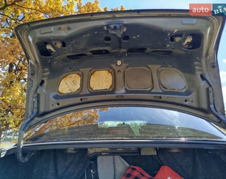 Черный Сузуки Лиана, объемом двигателя 1.6 л и пробегом 300 тыс. км за 3900 $, фото 16 на Automoto.ua