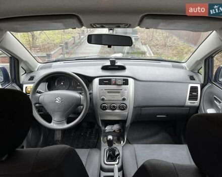 Синий Сузуки Лиана, объемом двигателя 1.4 л и пробегом 158 тыс. км за 4800 $, фото 14 на Automoto.ua