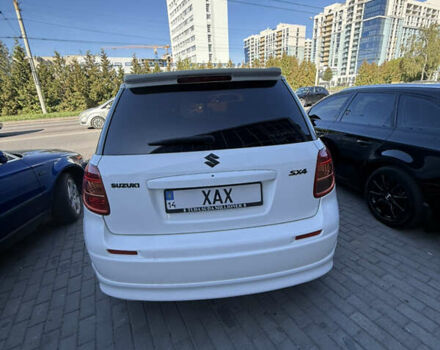 Сузуки СХ4 2009 в Львове на Automoto.ua Белый Сузуки СХ4, объемом двигателя 1.6 л и пробегом 176 тыс. км за 5500 $, фото 1 на Automoto.ua