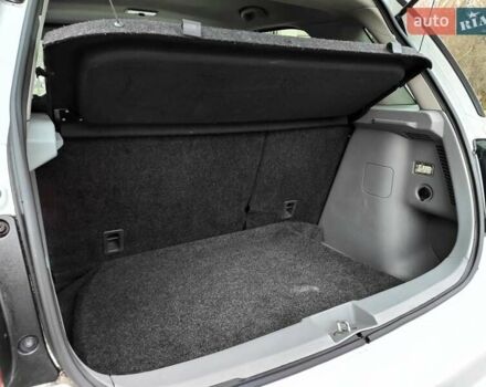 Белый Сузуки СХ4, объемом двигателя 1.6 л и пробегом 192 тыс. км за 5490 $, фото 13 на Automoto.ua