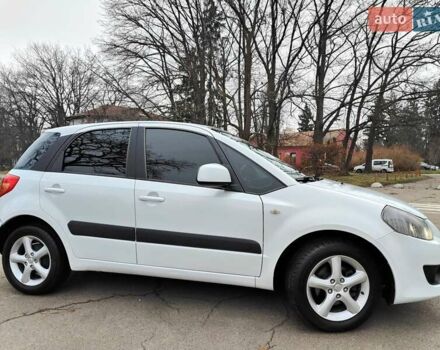 Белый Сузуки СХ4, объемом двигателя 1.6 л и пробегом 192 тыс. км за 5490 $, фото 22 на Automoto.ua