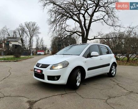 Белый Сузуки СХ4, объемом двигателя 1.6 л и пробегом 192 тыс. км за 5490 $, фото 6 на Automoto.ua