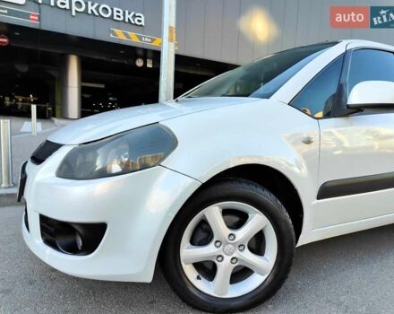 Білий Сузукі СХ4, об'ємом двигуна 1.6 л та пробігом 192 тис. км за 5990 $, фото 5 на Automoto.ua