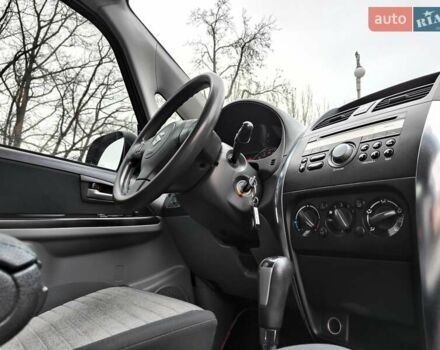 Белый Сузуки СХ4, объемом двигателя 1.6 л и пробегом 192 тыс. км за 5490 $, фото 47 на Automoto.ua