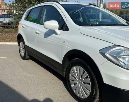 Сузуки СХ4 2014 в Полтаве на Automoto.ua Белый Сузуки СХ4, объемом двигателя 1.59 л и пробегом 114 тыс. км за 12900 $, фото 10 на Automoto.ua