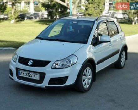 Белый Сузуки СХ4, объемом двигателя 1.6 л и пробегом 125 тыс. км за 9900 $, фото 4 на Automoto.ua
