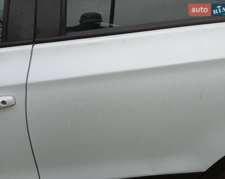 Білий Сузукі СХ4, об'ємом двигуна 1.59 л та пробігом 57 тис. км за 15000 $, фото 5 на Automoto.ua