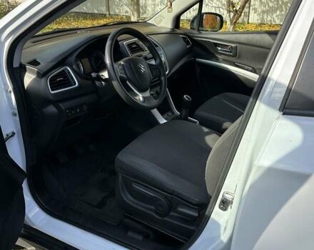 Белый Сузуки СХ4, объемом двигателя 1.59 л и пробегом 114 тыс. км за 13800 $, фото 9 на Automoto.ua