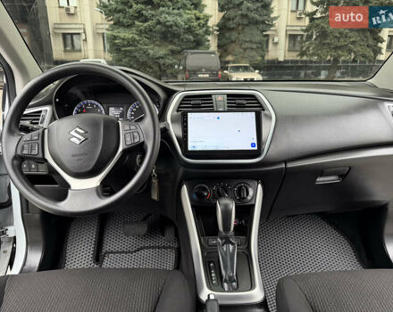 Білий Сузукі СХ4, об'ємом двигуна 1.6 л та пробігом 54 тис. км за 16500 $, фото 12 на Automoto.ua
