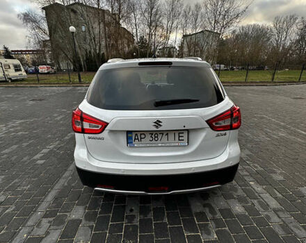 Белый Сузуки СХ4, объемом двигателя 1.59 л и пробегом 55 тыс. км за 18900 $, фото 4 на Automoto.ua