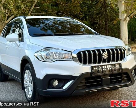 Белый Сузуки СХ4, объемом двигателя 1.6 л и пробегом 50 тыс. км за 16500 $, фото 2 на Automoto.ua