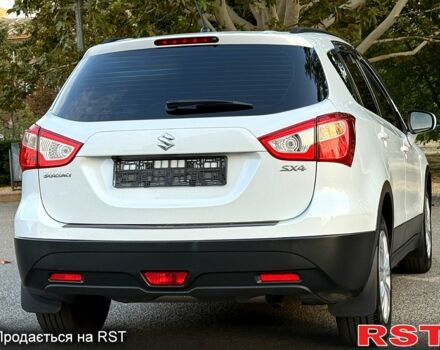 Белый Сузуки СХ4, объемом двигателя 1.6 л и пробегом 50 тыс. км за 16500 $, фото 3 на Automoto.ua