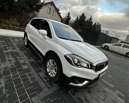 Белый Сузуки СХ4, объемом двигателя 1.59 л и пробегом 55 тыс. км за 18900 $, фото 2 на Automoto.ua