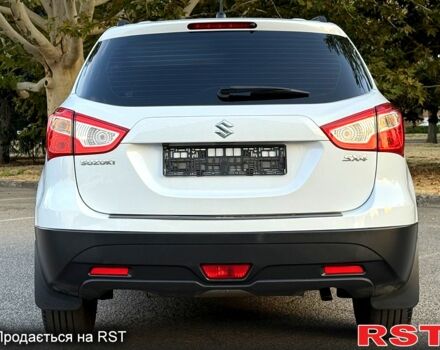 Белый Сузуки СХ4, объемом двигателя 1.6 л и пробегом 50 тыс. км за 16500 $, фото 4 на Automoto.ua