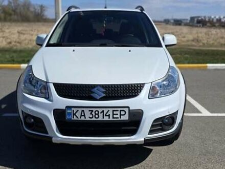 Сузукі СХ4 2012 у Києві на Automoto.ua Білий Сузукі СХ4, об'ємом двигуна 1.59 л та пробігом 75 тис. км за 11500 $, фото 1 на Automoto.ua