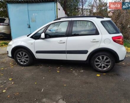 Сузуки СХ4 2014 в Киеве на Automoto.ua Белый Сузуки СХ4, объемом двигателя 1.59 л и пробегом 90 тыс. км за 10700 $, фото 1 на Automoto.ua