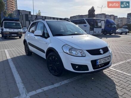 Белый Сузуки СХ4, объемом двигателя 1.6 л и пробегом 142 тыс. км за 7700 $, фото 1 на Automoto.ua