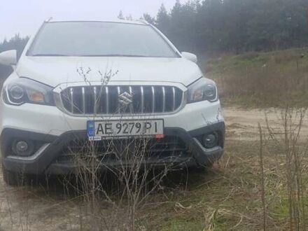 Сузукі СХ4 2020 у Дніпро (Дніпропетровську) на Automoto.ua Білий Сузукі СХ4, об'ємом двигуна 1.59 л та пробігом 25 тис. км за 20000 $, фото 1 на Automoto.ua
