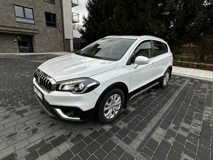 Белый Сузуки СХ4, объемом двигателя 1.59 л и пробегом 55 тыс. км за 18900 $, фото 1 на Automoto.ua