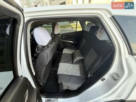 Сузуки СХ4 2023 в Харькове на Automoto.ua Белый Сузуки СХ4, объемом двигателя 1.37 л и пробегом 27 тыс. км за 21900 $, фото 1 на Automoto.ua