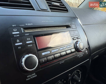 Чорний Сузукі СХ4, об'ємом двигуна 2 л та пробігом 148 тис. км за 7000 $, фото 17 на Automoto.ua