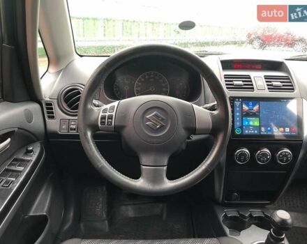 Сузуки СХ4 2007 в Киеве на Automoto.ua Красный Сузуки СХ4, объемом двигателя 1.6 л и пробегом 247 тыс. км за 5990 $, фото 13 на Automoto.ua