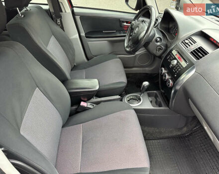 Сузуки СХ4 2008 в Киеве на Automoto.ua Красный Сузуки СХ4, объемом двигателя 1.6 л и пробегом 170 тыс. км за 7550 $, фото 38 на Automoto.ua