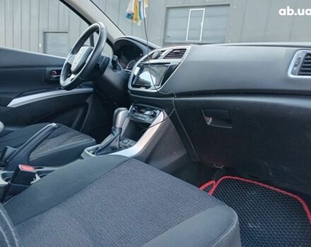 Червоний Сузукі СХ4, об'ємом двигуна 1.4 л та пробігом 25 тис. км за 21990 $, фото 3 на Automoto.ua