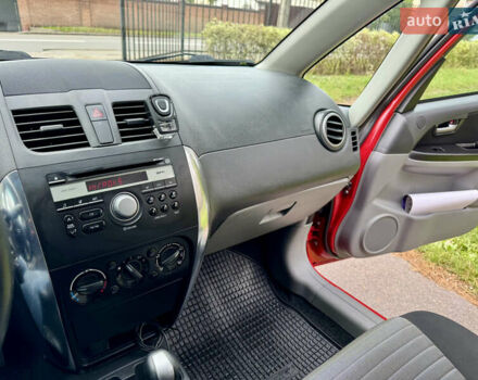 Червоний Сузукі СХ4, об'ємом двигуна 1.6 л та пробігом 166 тис. км за 9000 $, фото 44 на Automoto.ua