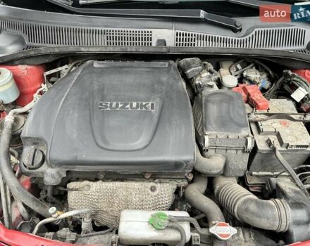 Червоний Сузукі СХ4, об'ємом двигуна 2 л та пробігом 300 тис. км за 10000 $, фото 8 на Automoto.ua